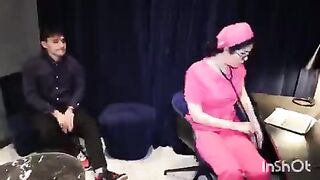 سكس ميرا النوري الدكتورة - عمل الفحوصات اللازمة Mira Nouri Iraqi