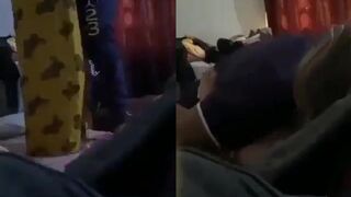 يقلعها العبايه ونازل نيك في جسمها الابيض - مقاطع مصري HD
