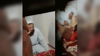 شيخ عراقي يفك الاعمال بالنيك - فيديو سكس يبحث عنه الجميع